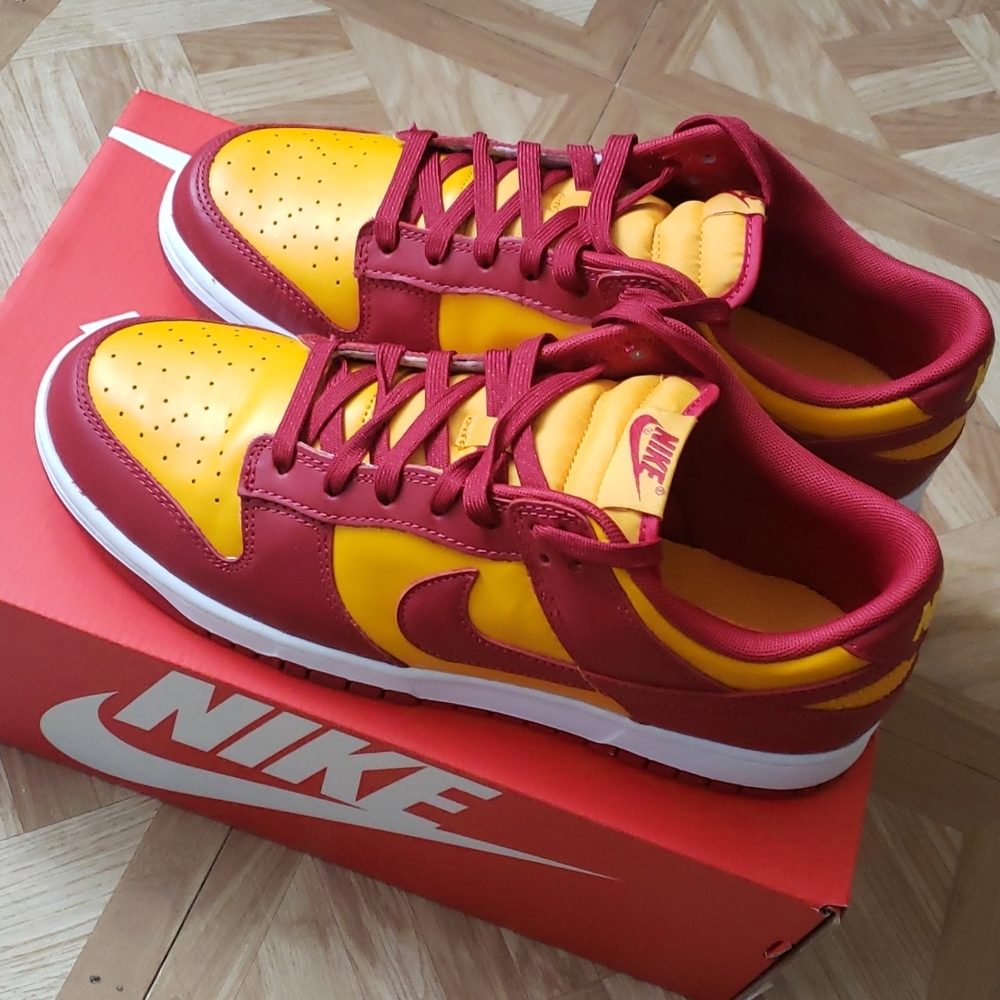 Nike Dunk Low Retro
